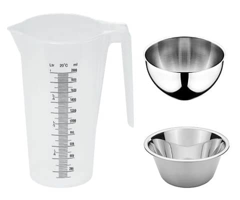 Rührschüsseln, Messbecher & Schneebesen